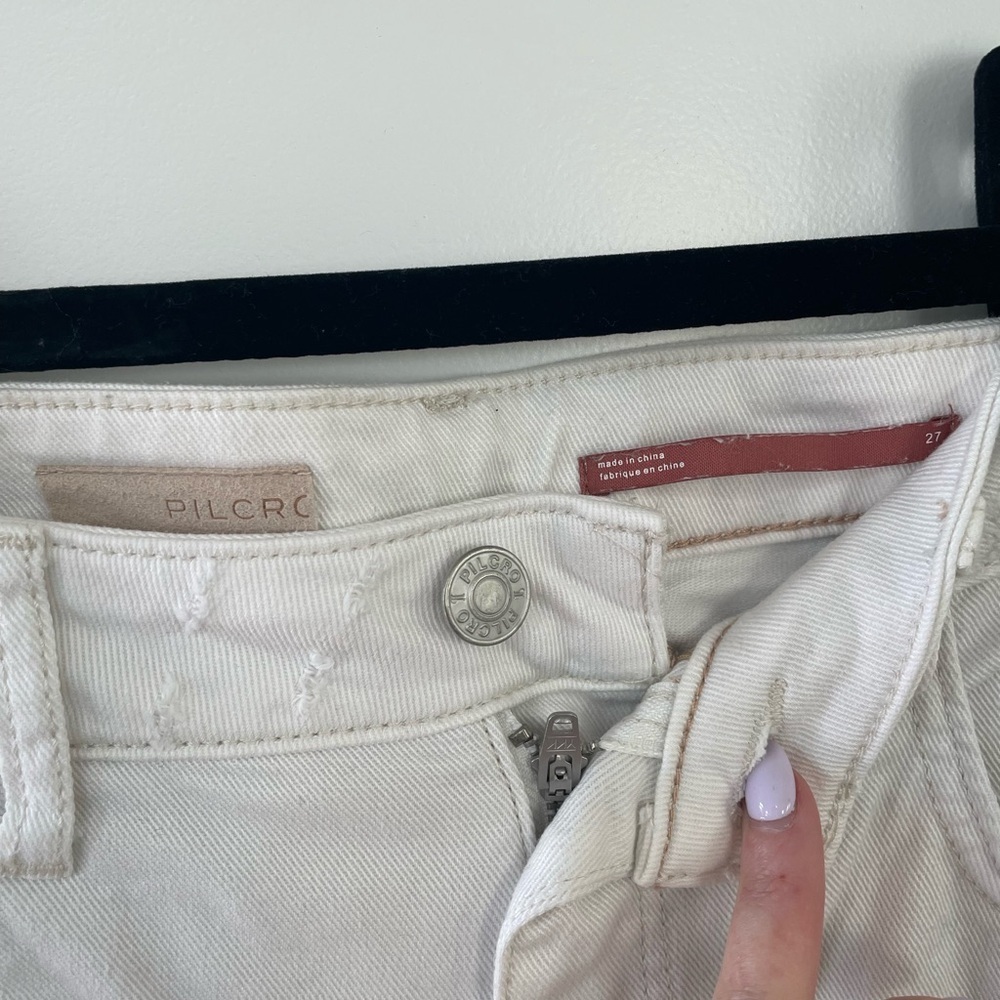 Pilcro Off-White high rise, wide leg jeans, distressed knees, size 27 - Picture 6 of 10